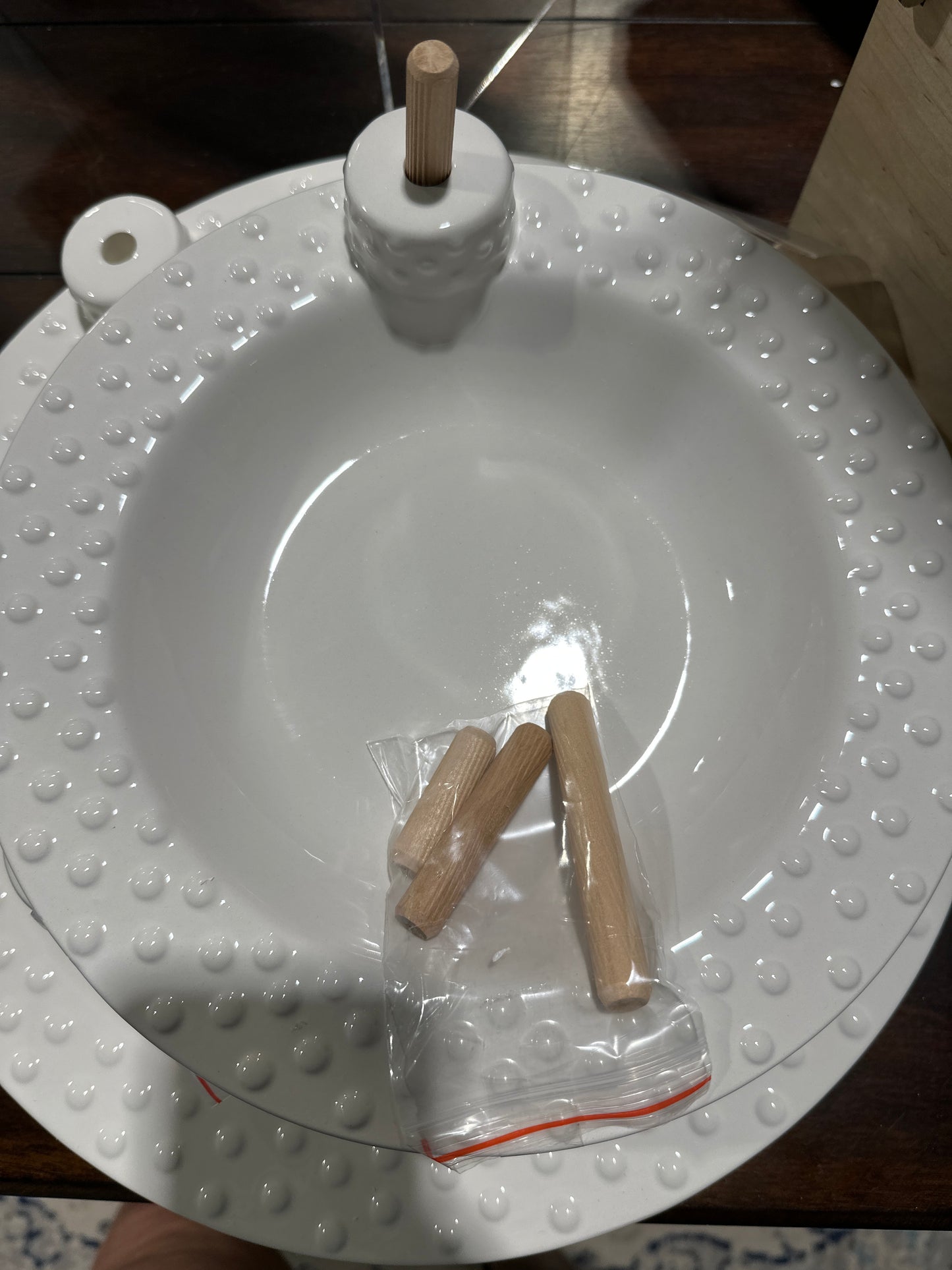 White ceramic Serveware