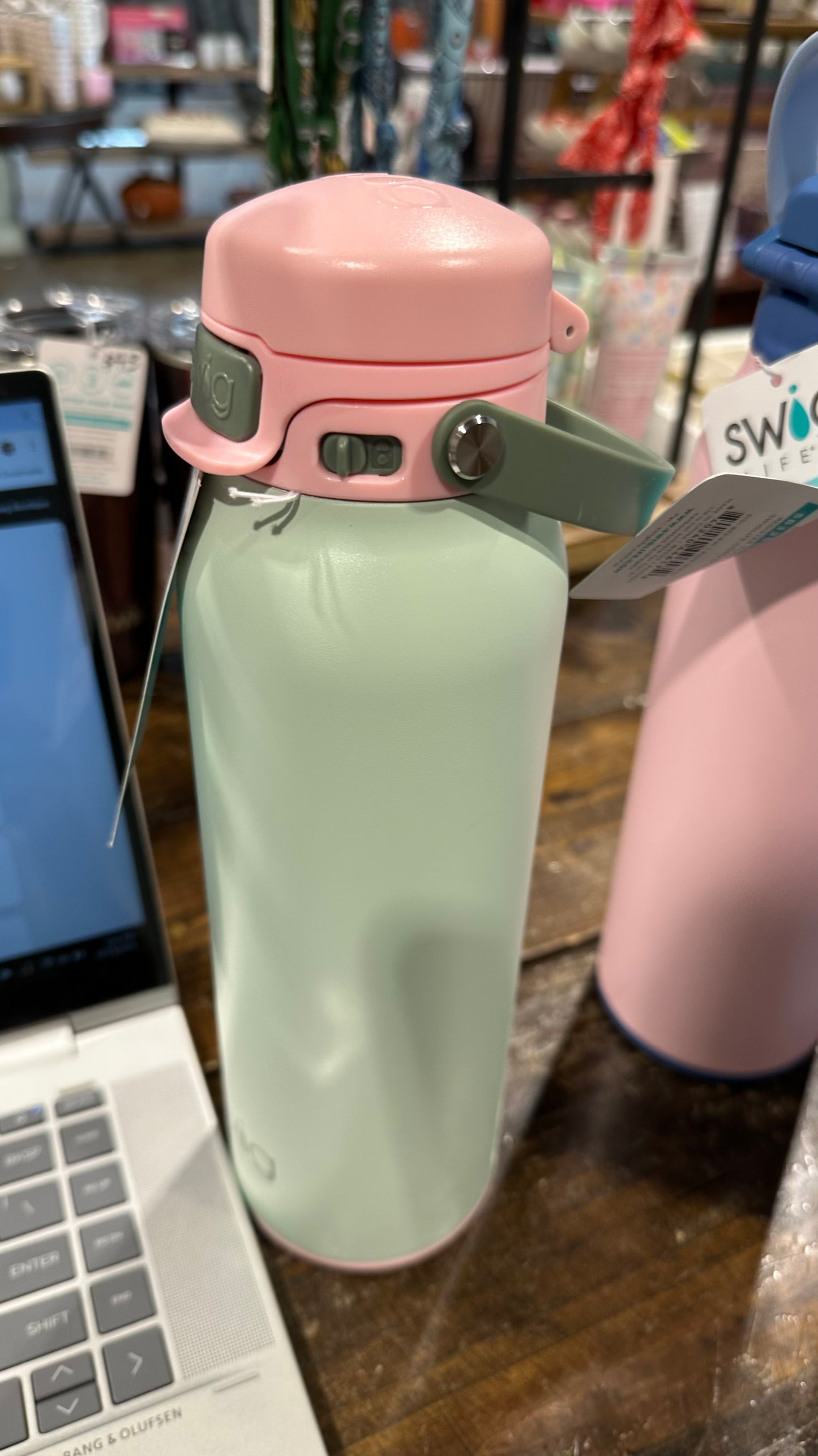 Swig EZ Fill Bottle 32oz